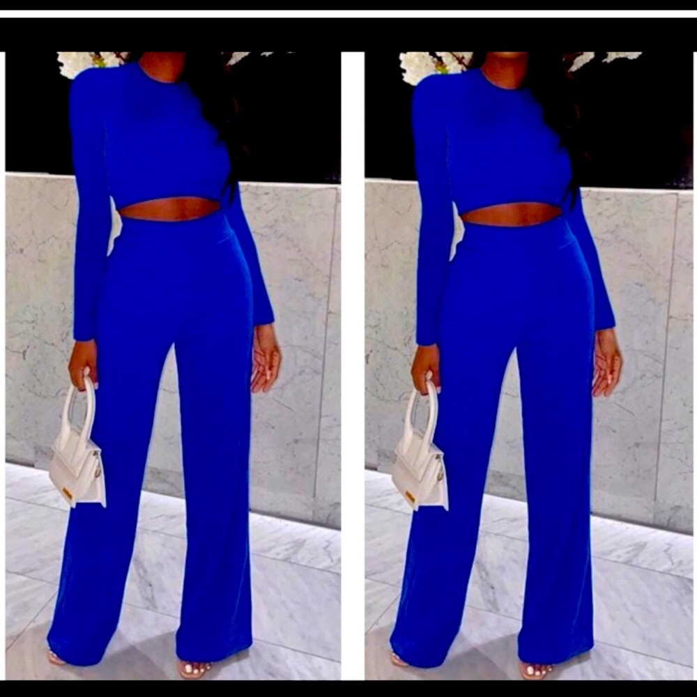 Blue crop top pants set